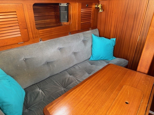 Hallberg-Rassy 31 — foto 46 van 65
