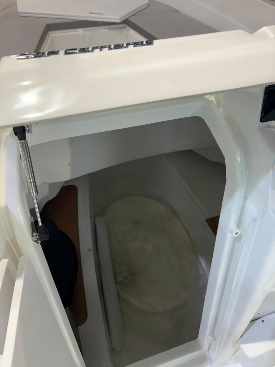 Jeanneau Cap Camarat 5.5 CC — foto 10 van 44