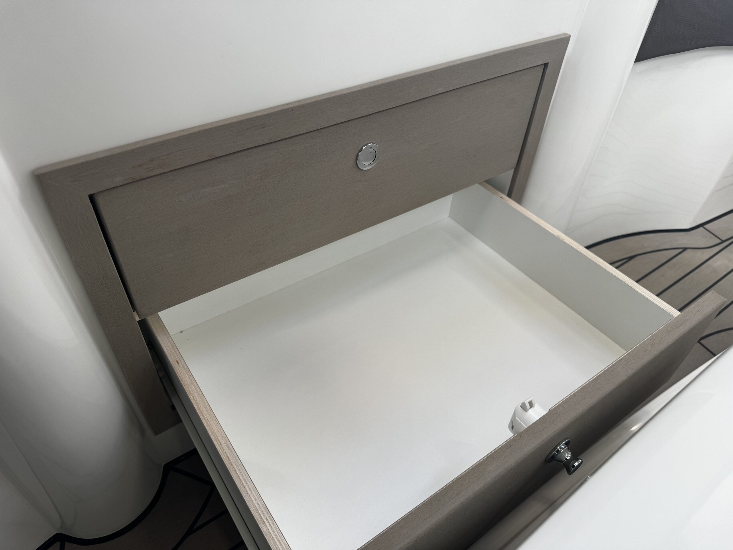 Antaris Sixty7 (op voorraad) — foto 13 van 14