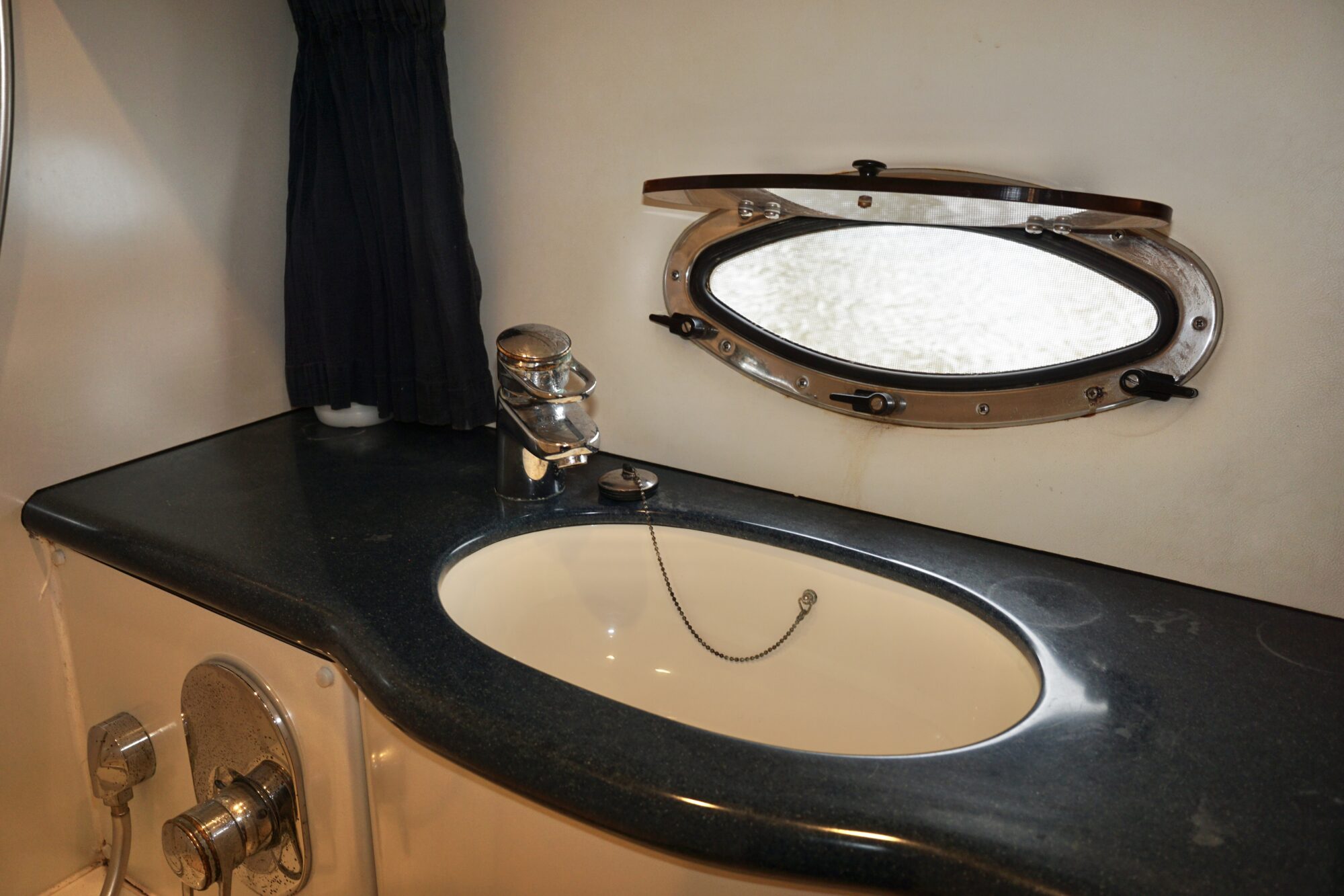 Sunseeker Camarque 47 Cabrio — foto 20 van 75