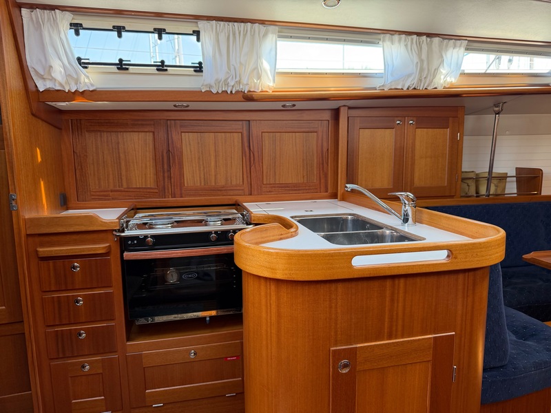 Arcona 370 — foto 3 van 38