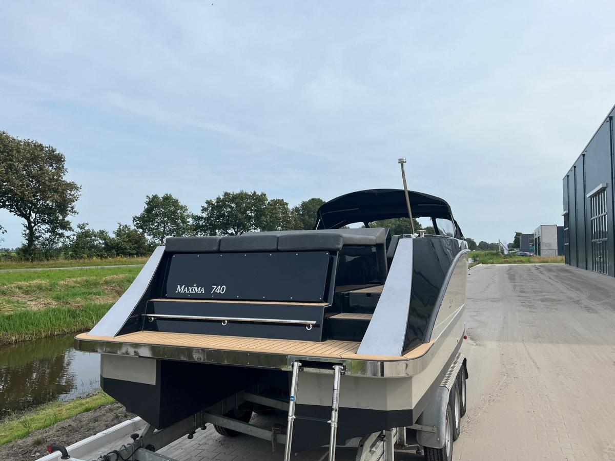Maxima 740 Tender — foto 5 van 19
