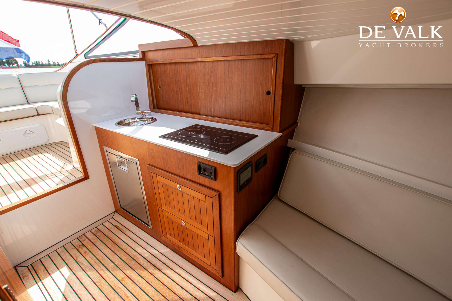 Long Island 33 Runabout — foto 30 van 43