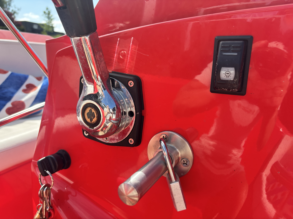 Sloep Lifestyle 650 Tender 60pk 4 Stroke — foto 15 van 24