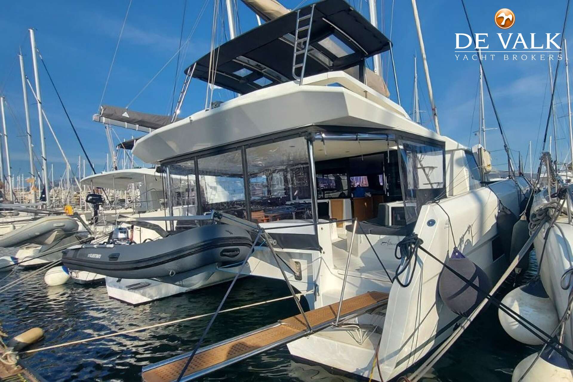 Dufour Catamaran 48 — foto 4 van 44