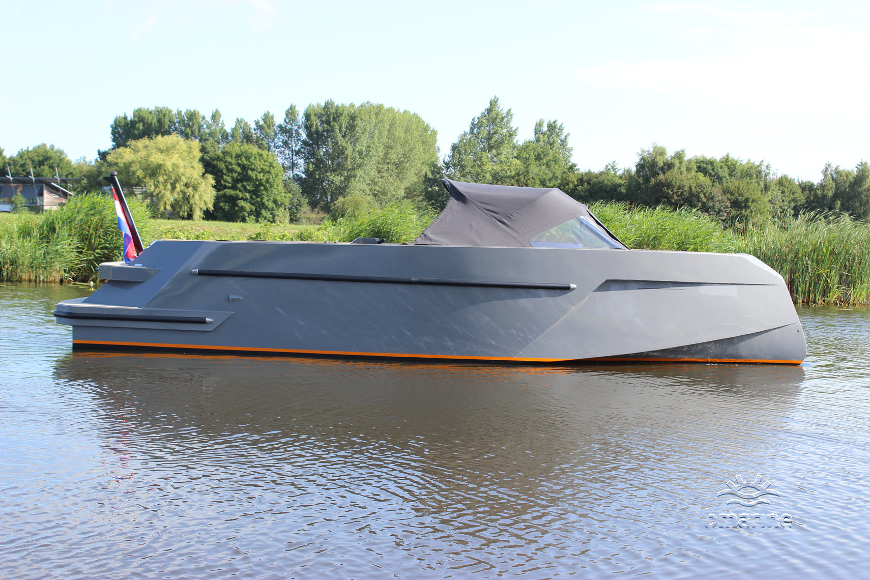 Elite 717 Tender — foto 2 van 34