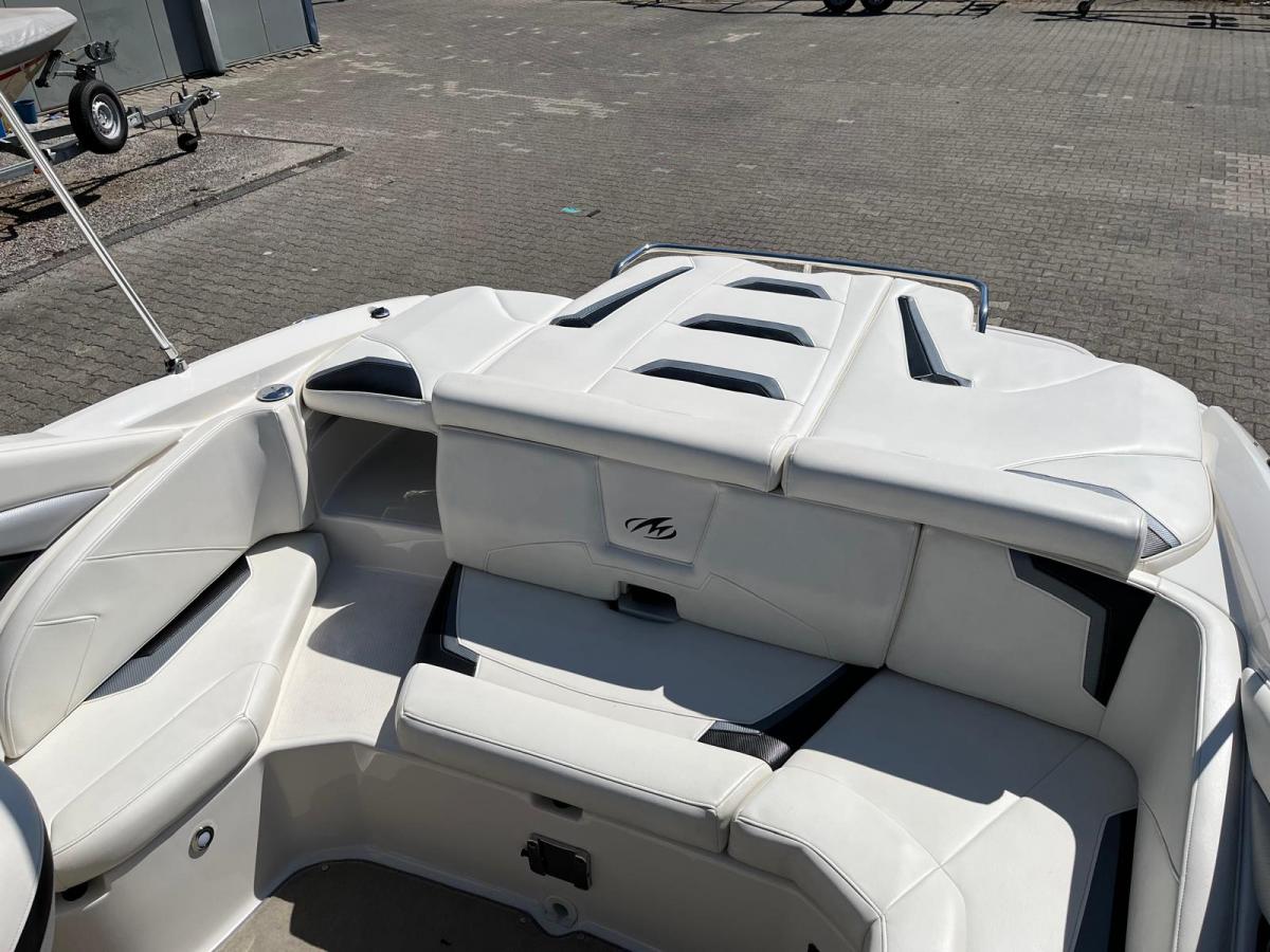 Monterey 244 FSX  Bowrider — foto 11 van 20
