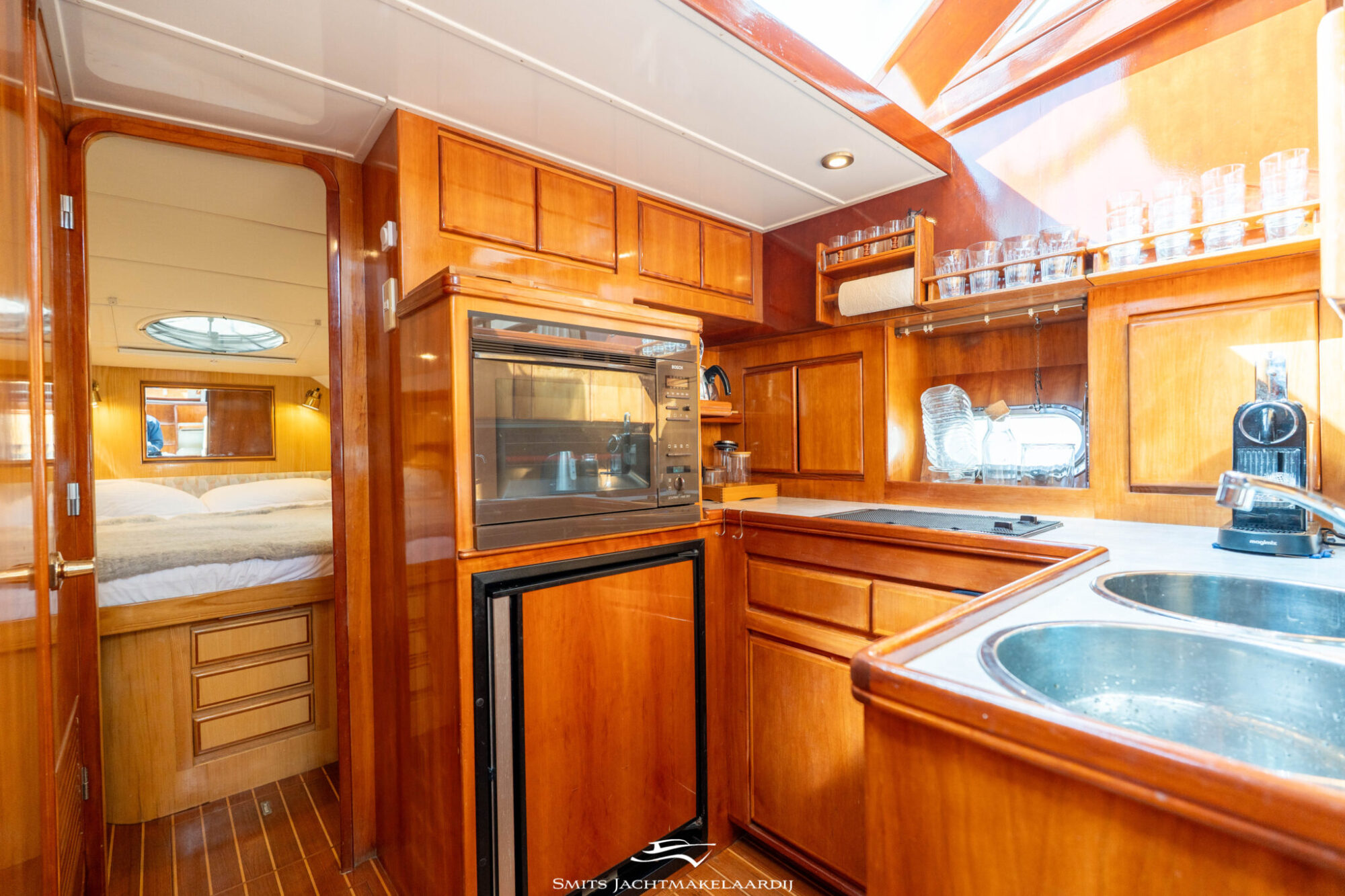 Astor 37 Flybridge — foto 10 van 54