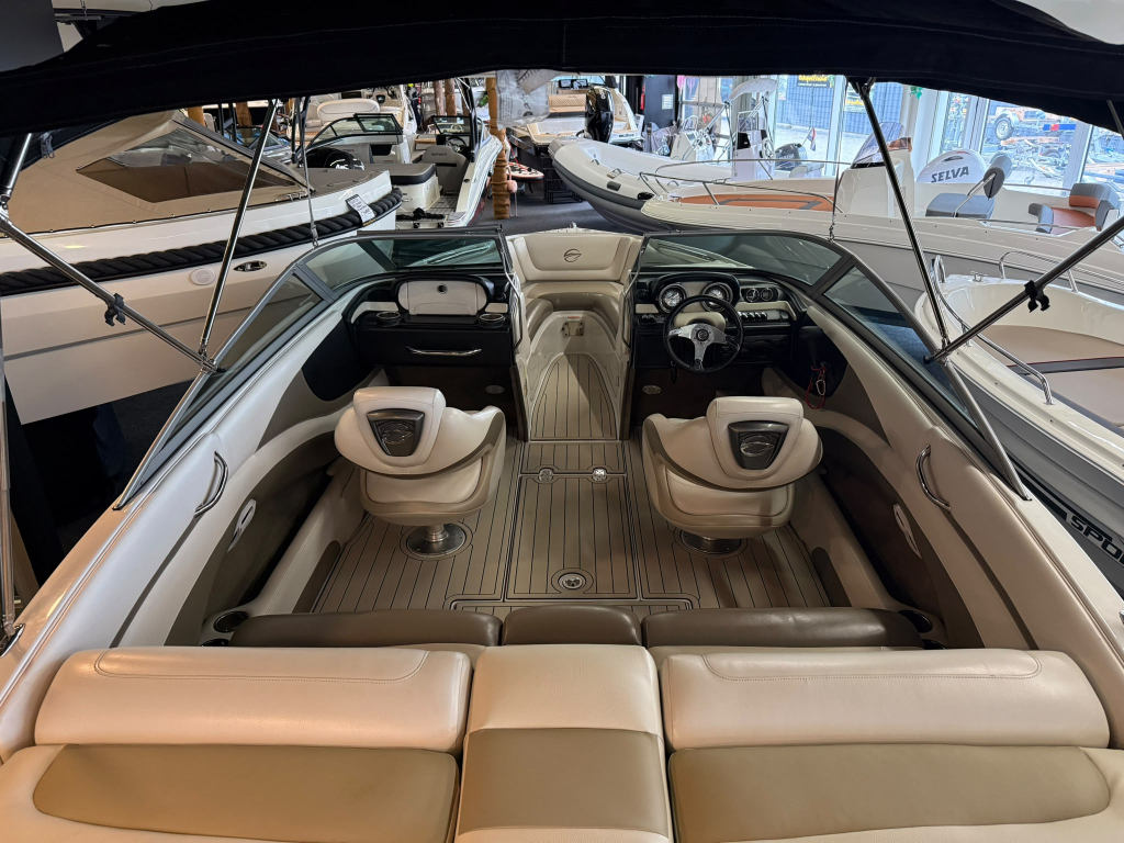 Crownline 215 SS — foto 7 van 24