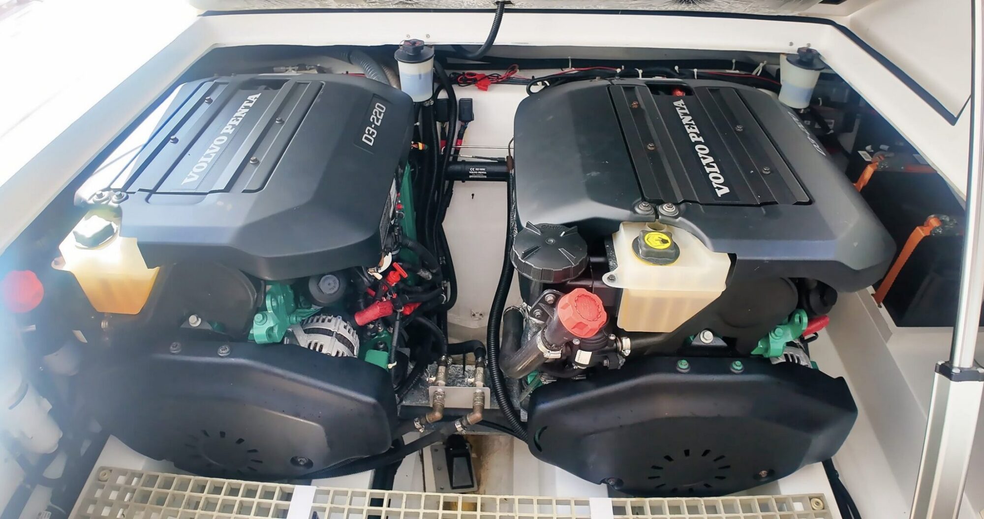 Sealine S335 — foto 24 van 28
