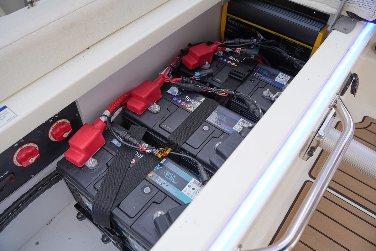 Sea Ray SDX 290 Outboard — foto 26 van 51