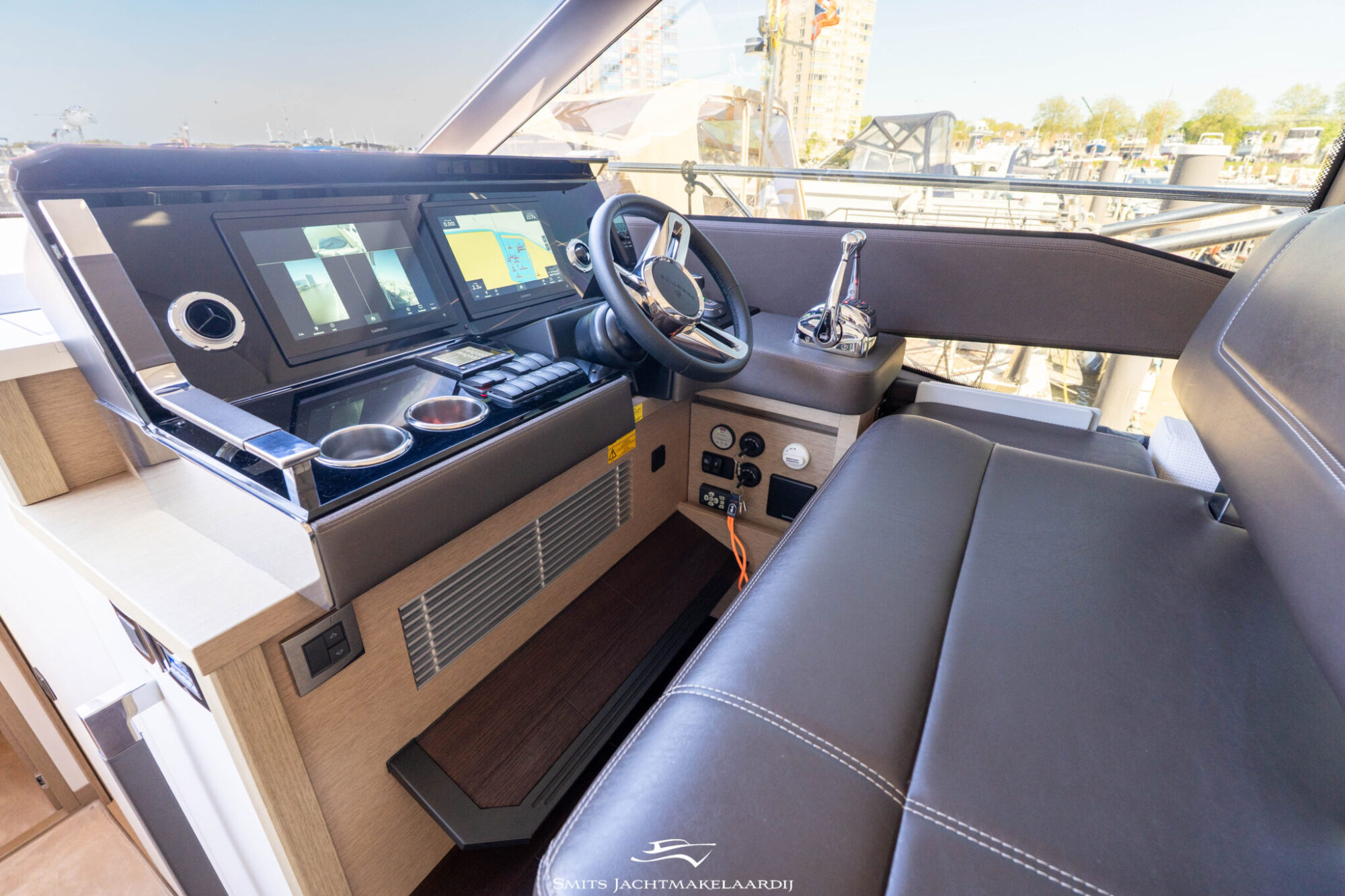 Prestige 590 Flybridge — foto 22 van 154