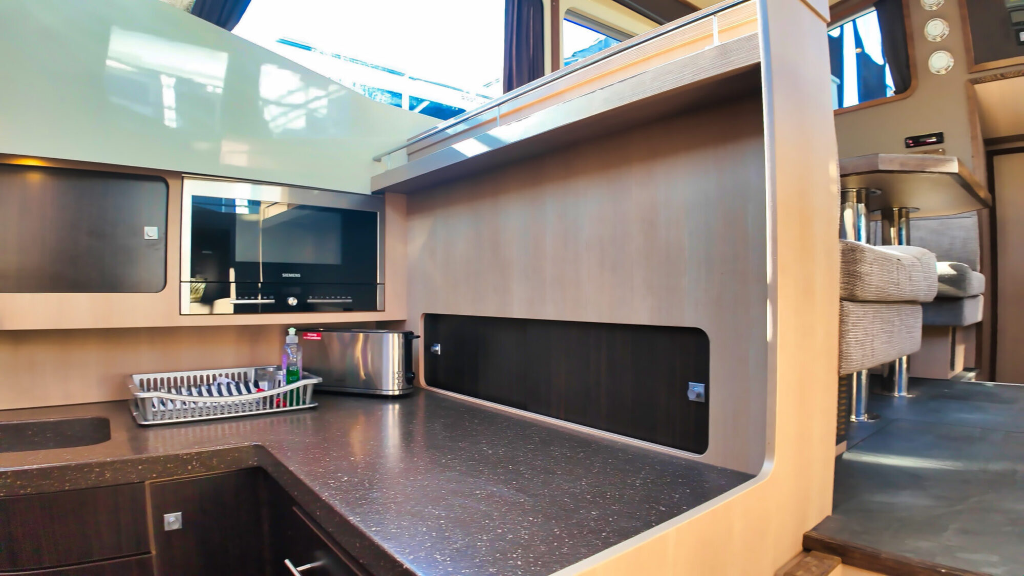 Aventura 43 AK Cabrio — foto 15 van 44