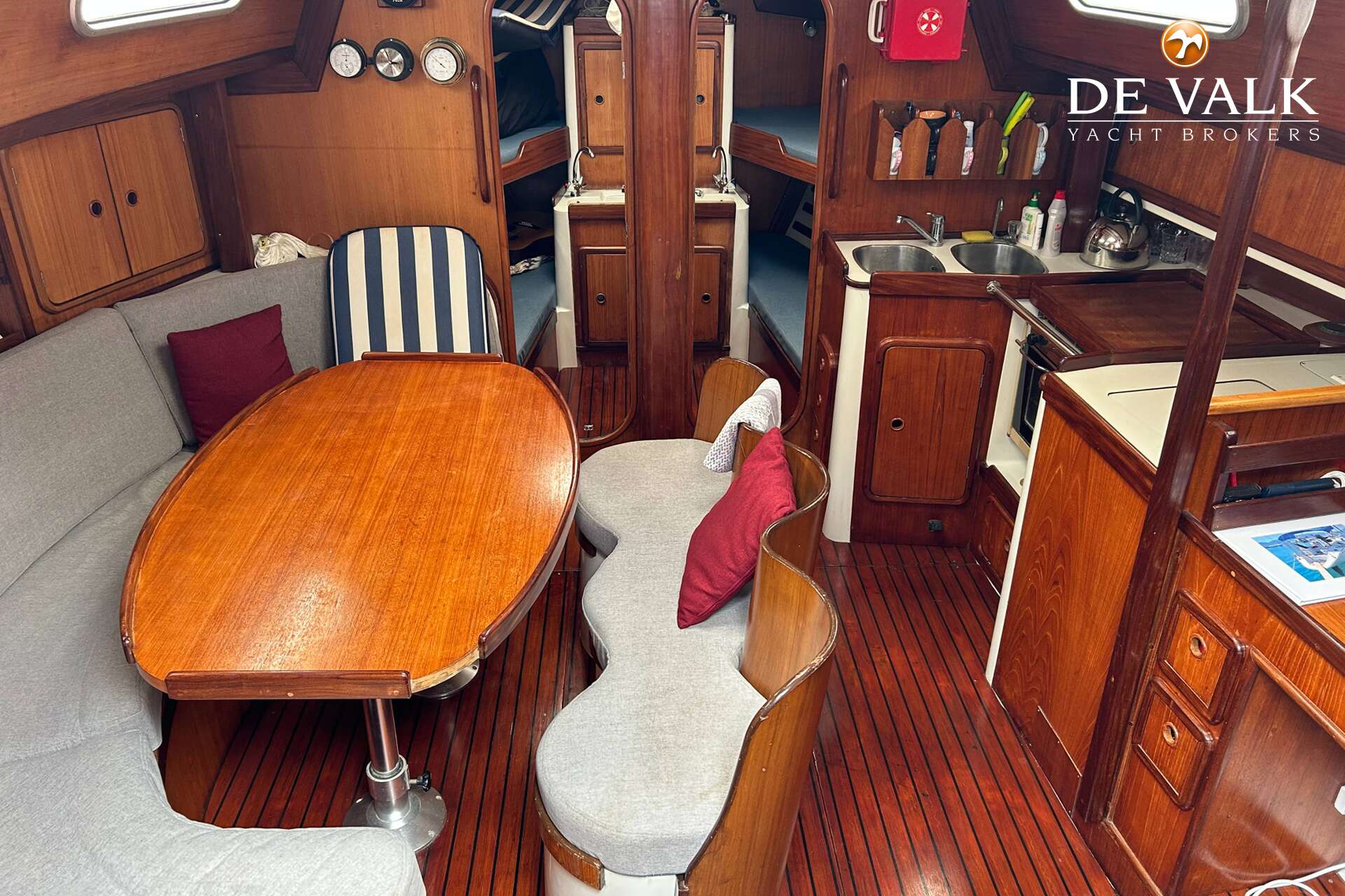 Athena44