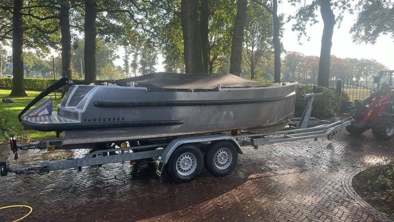 Van Vossen 595 Tender – Occasion met Suzuki 30 pk (2022) — foto 2 van 8