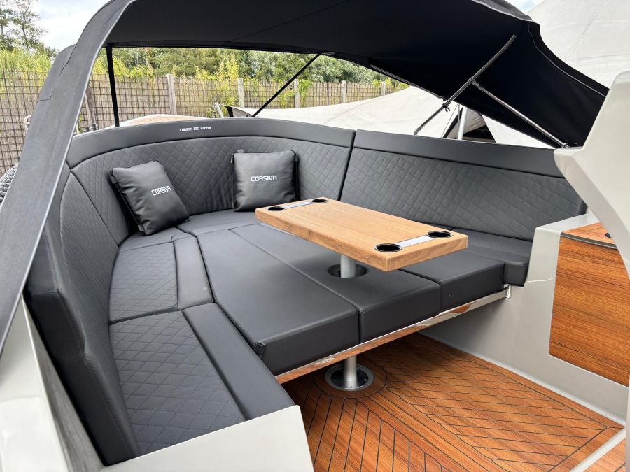 Corsiva 650 Tender Vaarklaar suzuki 60pk  — foto 4 van 5