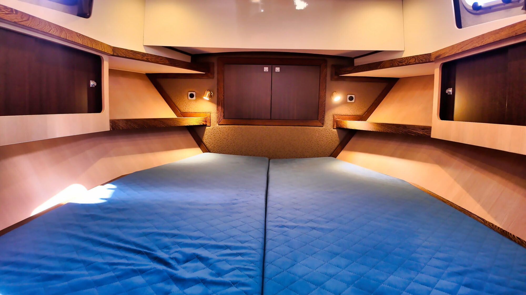 Aventura 43 AK Cabrio — foto 10 van 44