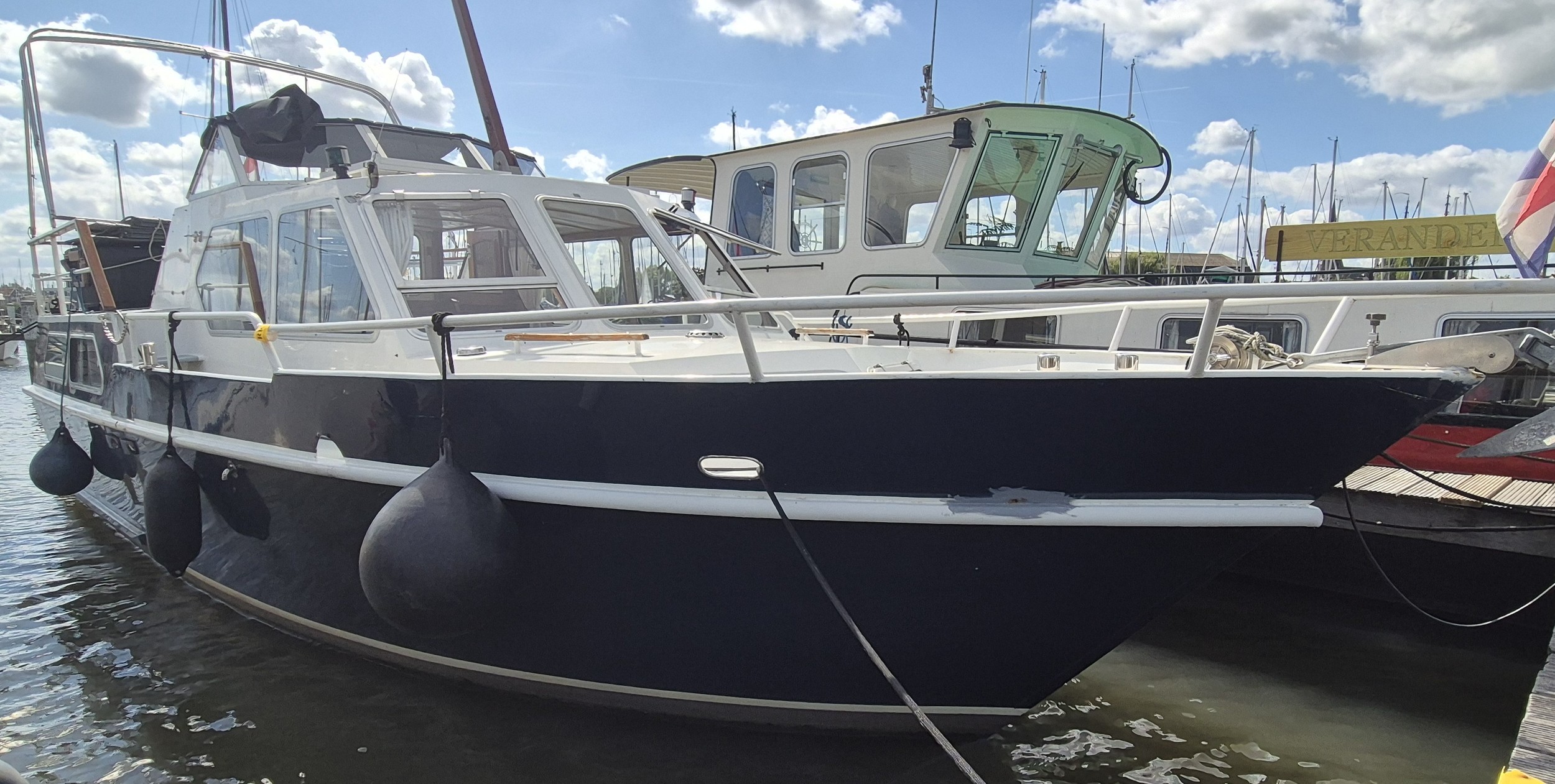 Beachcraft 10.5 AK — foto 1 van 56