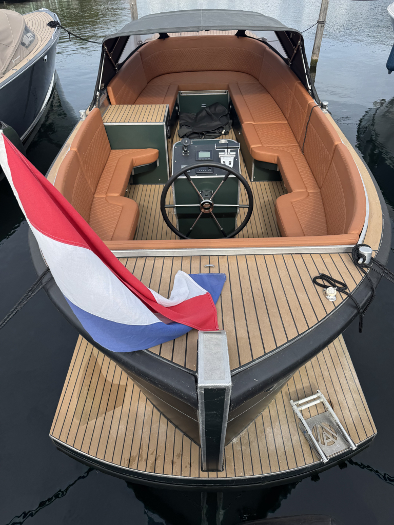 AluShip E-700 sloep — foto 17 van 32