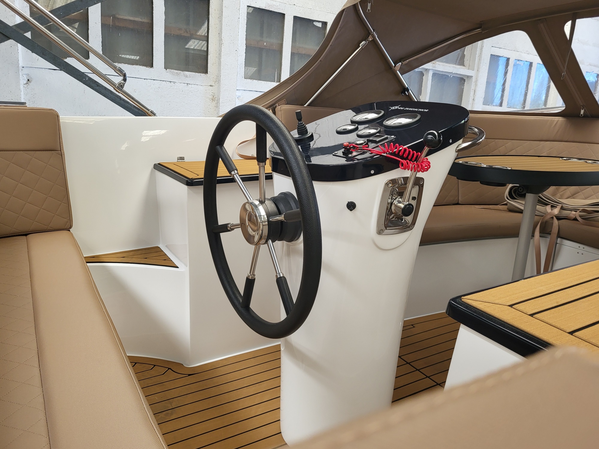 Maxima 620 Retro Tender MC 60PK, Boegschroef, Evafoam dek, Navy Voorjaarsdeal — foto 5 van 11