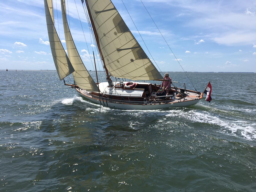 Kajuitzeilboot One Off Design Hout — foto 10 van 12