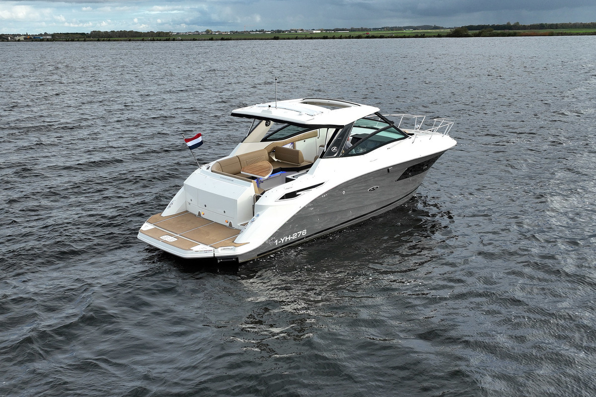 Sea Ray Sundancer 320 — foto 8 van 80