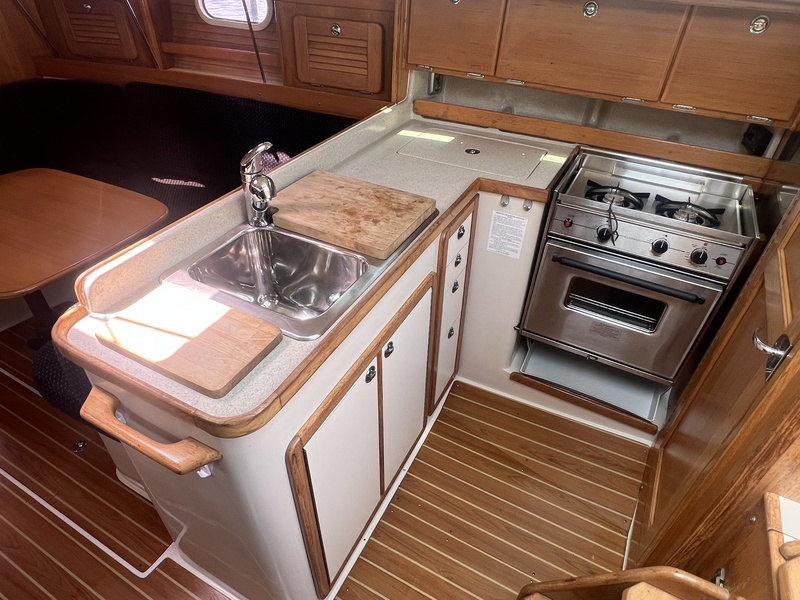 Catalina 34 MK II — foto 3 van 50