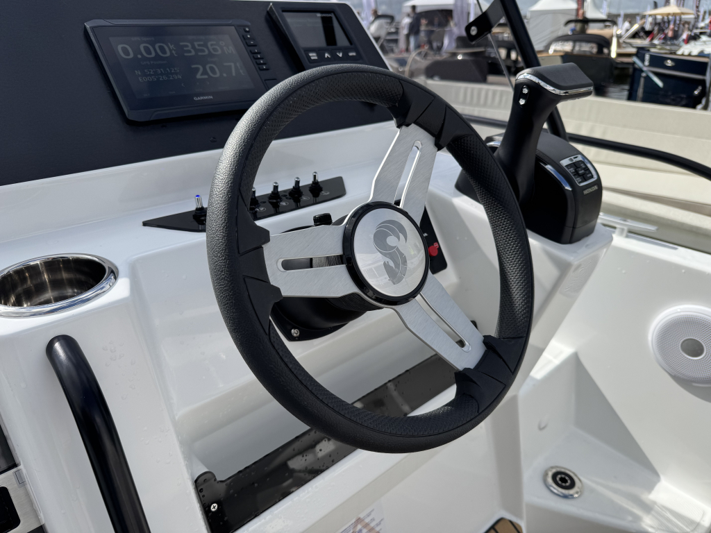 Beneteau Flyer 7 Sundeck | 200PK Honda IST | Pilot Edition — foto 15 van 17