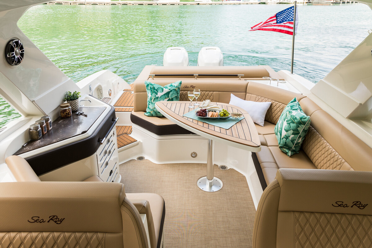 Sea Ray SLX 310 Outboard — foto 15 van 29