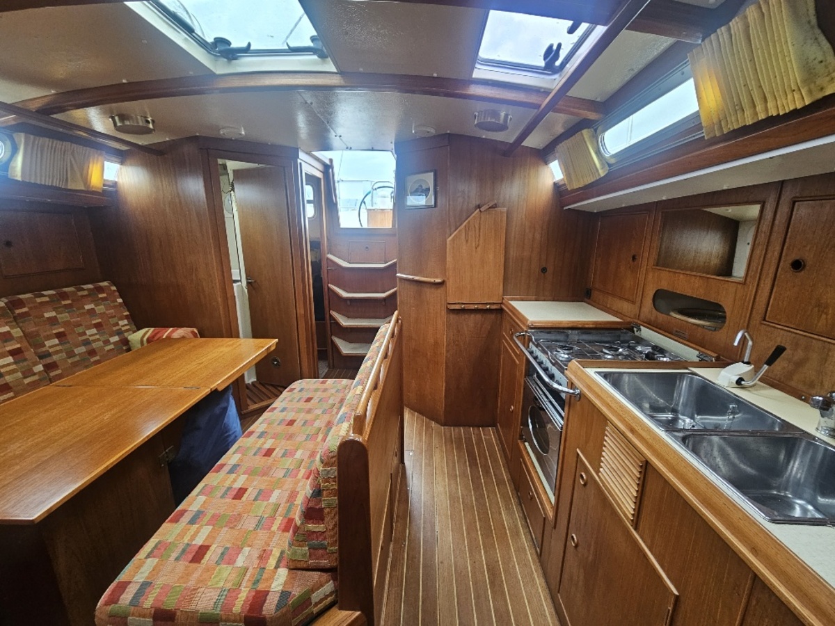 Trident Marine Warrior 38 — foto 7 van 30