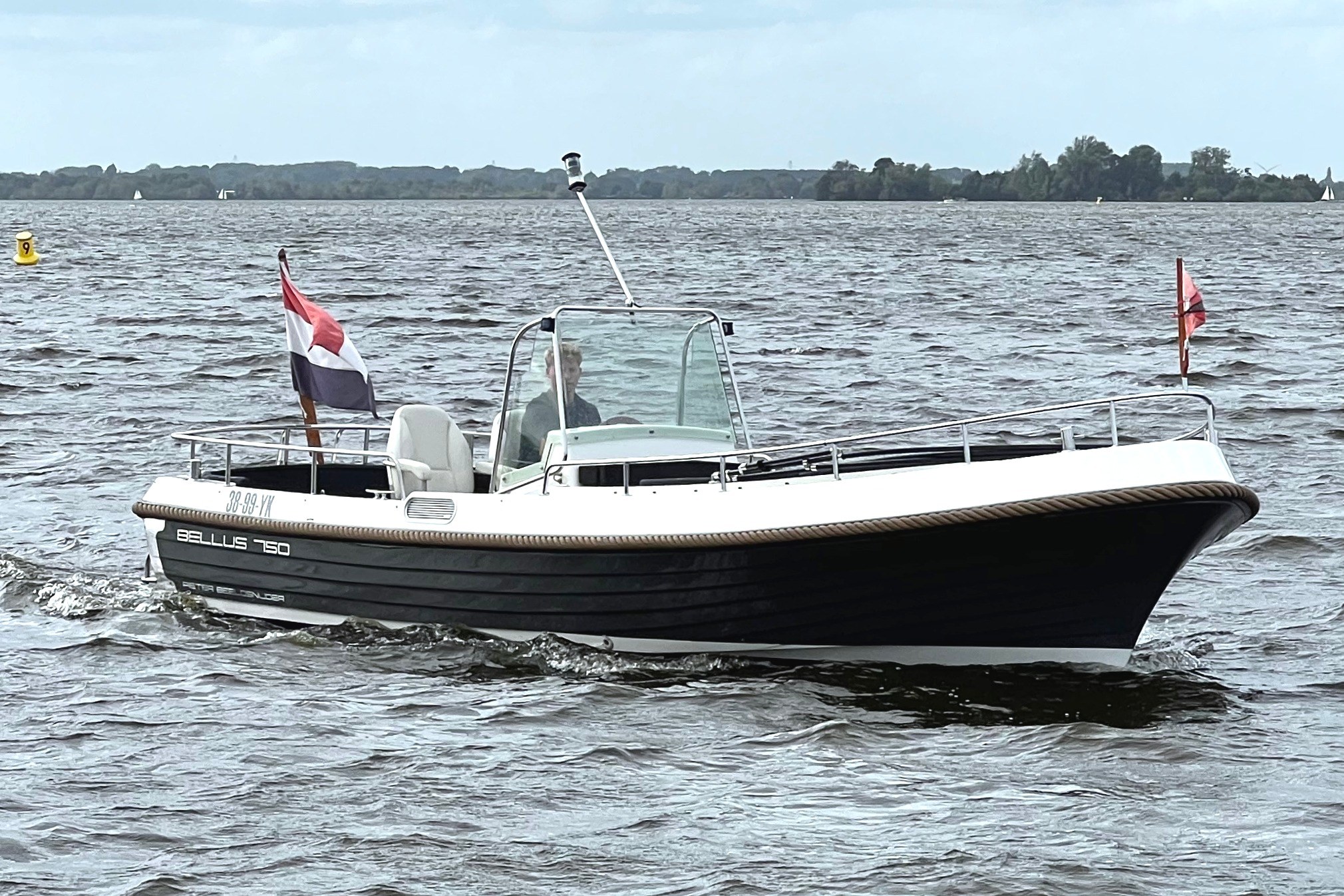 Bellus 750 — foto 5 van 27