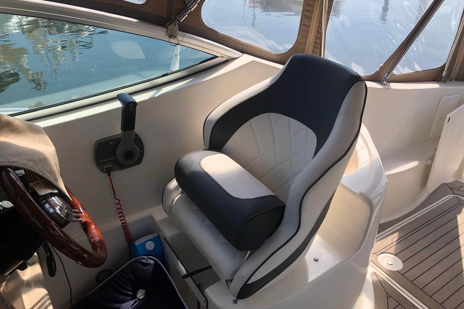 Maxum 2500 SCR — foto 6 van 20