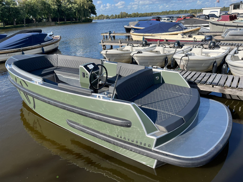 Van Vossen 650 plugin E tender aluminium elektrisch — foto 6 van 16