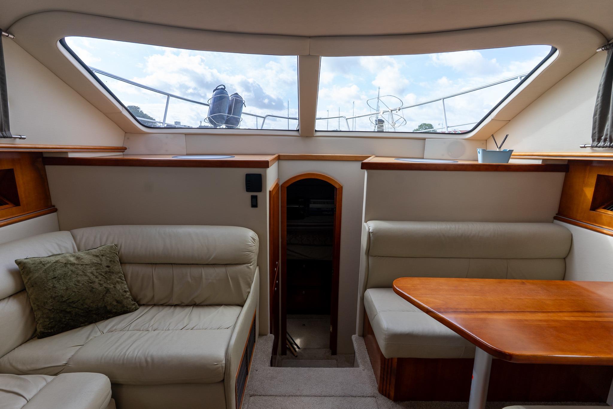Cruisers Yachts 415 Express Motoryacht — foto 98 van 100