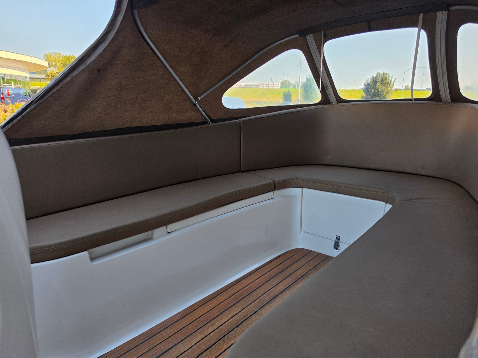 Prachtige Unique 480 Deluxe + Suzuki 15PK — foto 11 van 16