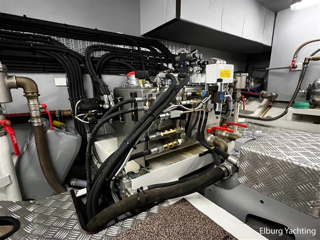 Van den Hoven 1600 - Exclusive — foto 55 van 84