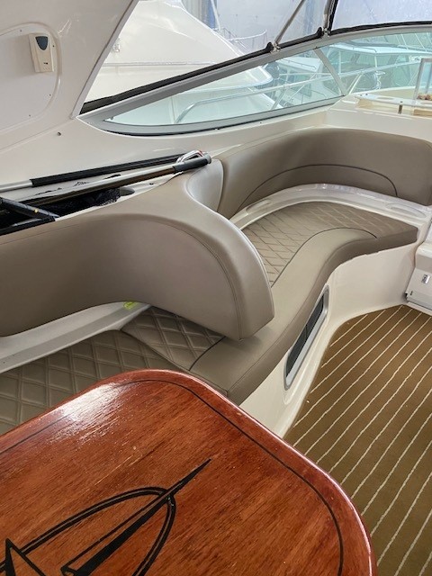 Bayliner 320 met 2x 260 pk Mercruiser van bouwjaar 2008! — foto 9 van 18