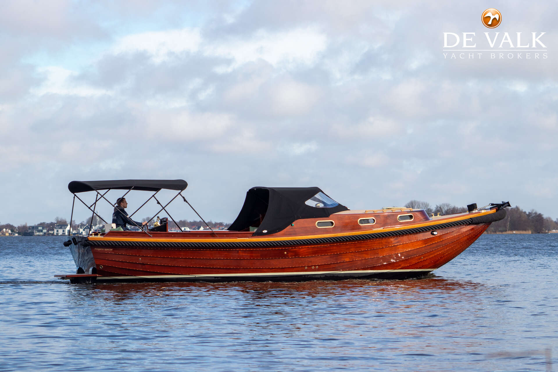 Mogano Special 1100 — foto 2 van 37