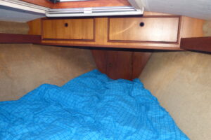 Dehler 370 1982 € 40 — foto 10 van 12