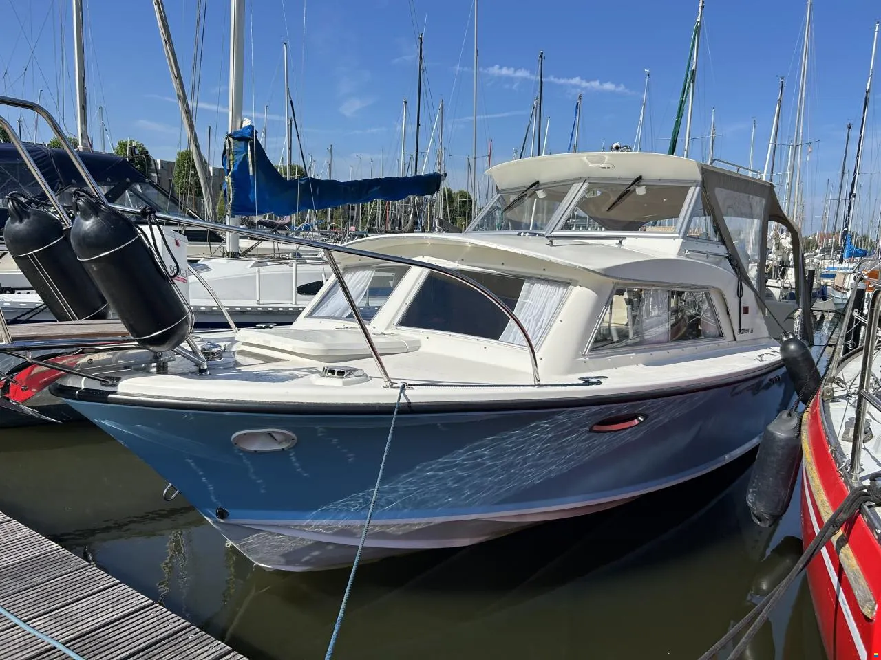 Bertram 25 Express Cruiser — foto 3 van 28
