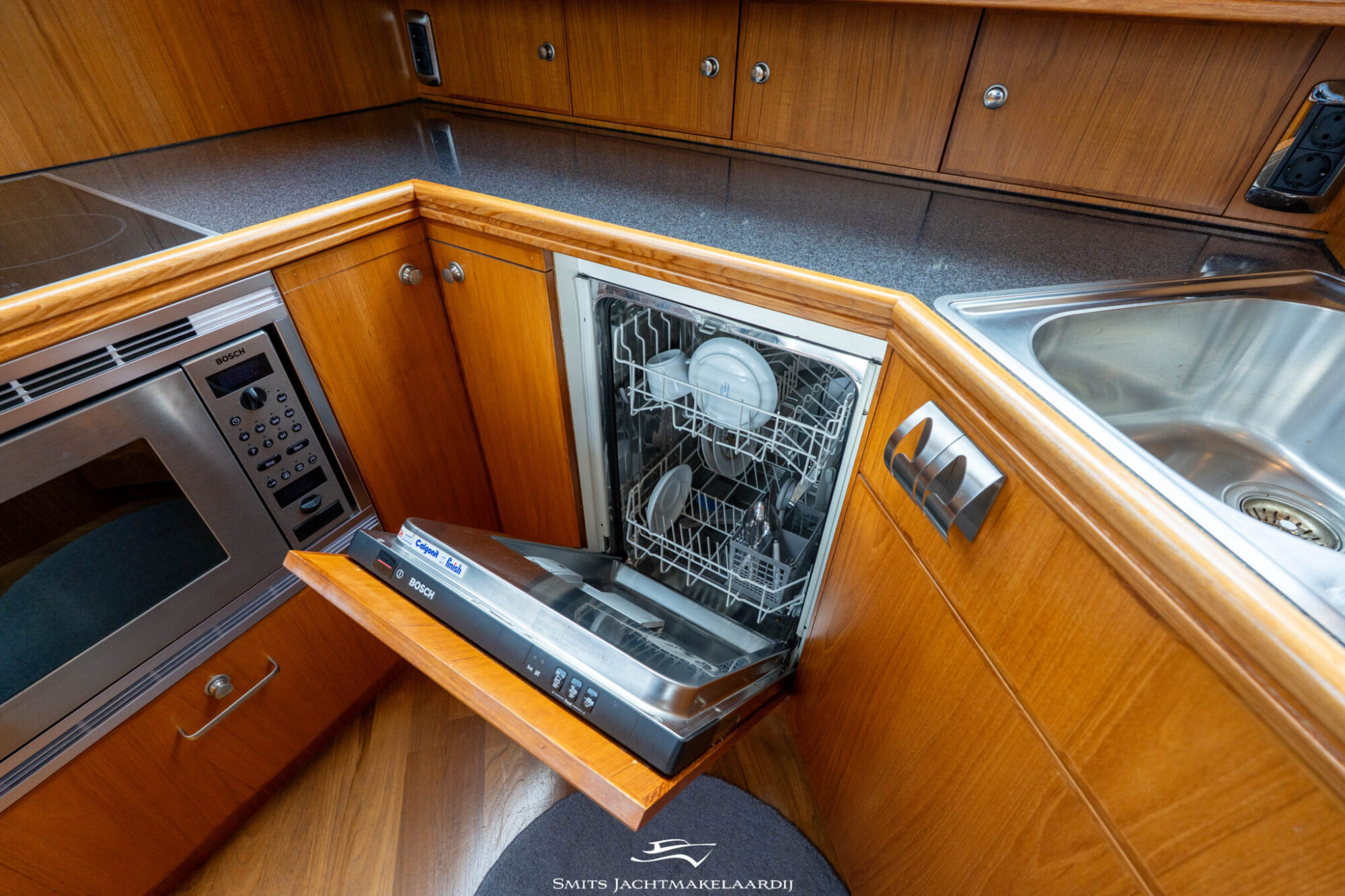 Van der Valk Valk Continental 15.50 Cabrio — foto 16 van 105