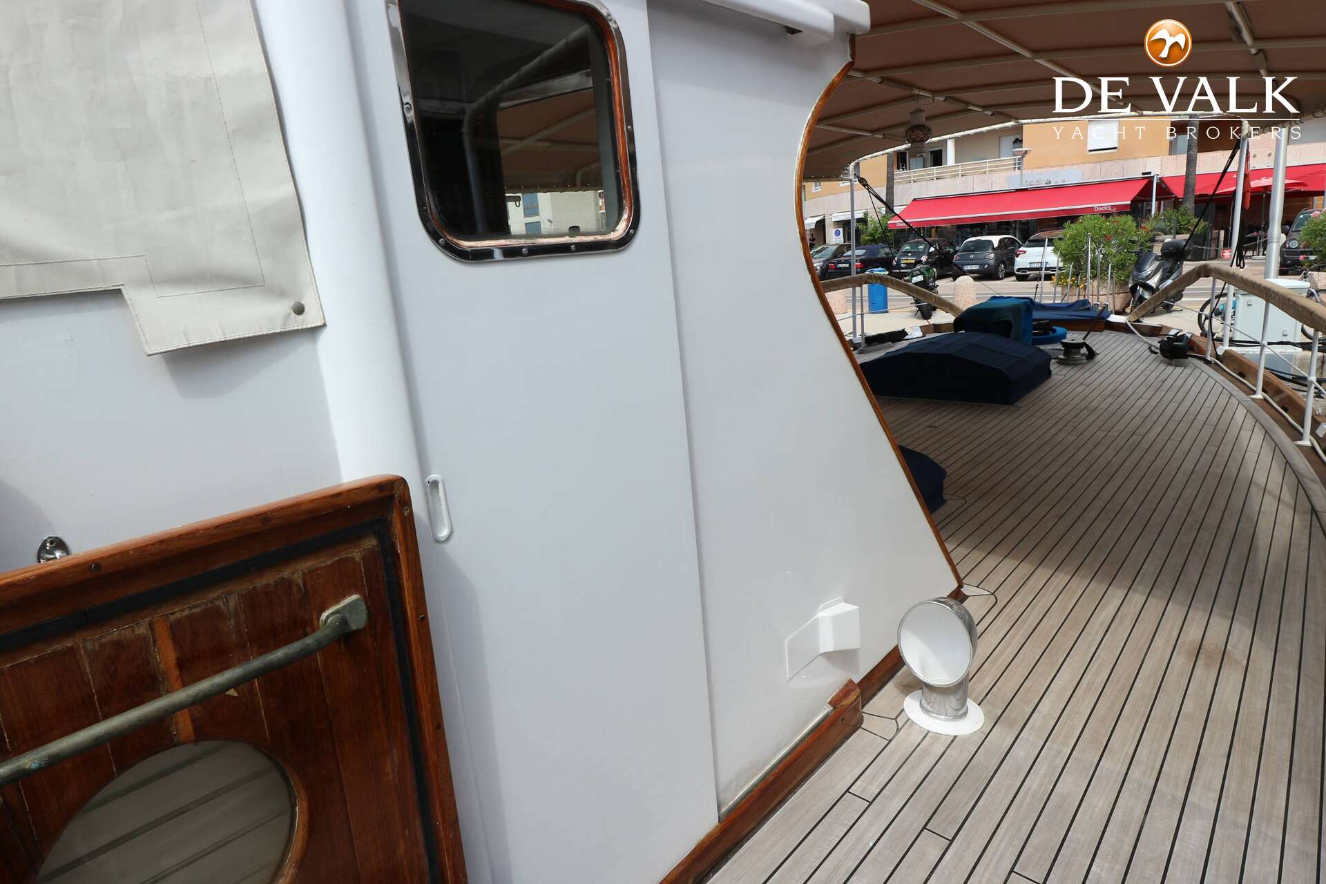 Classic Motor Yacht — foto 10 van 38
