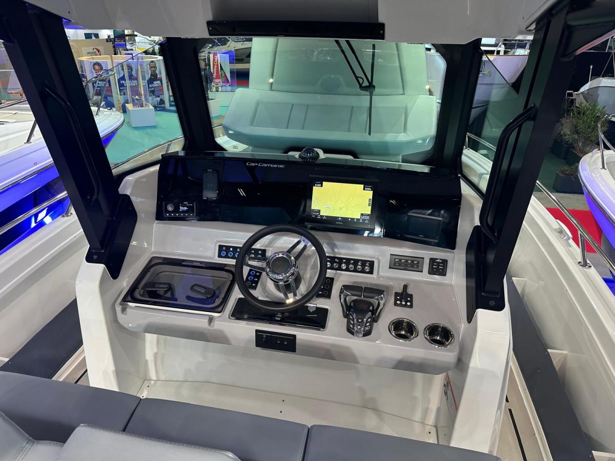 Jeanneau Cap Camarat 9.0CC S2 nieuw model! Dit schip is aanwezig op de Yamaha stand van hiswa te water 2026. — foto 12 van 33
