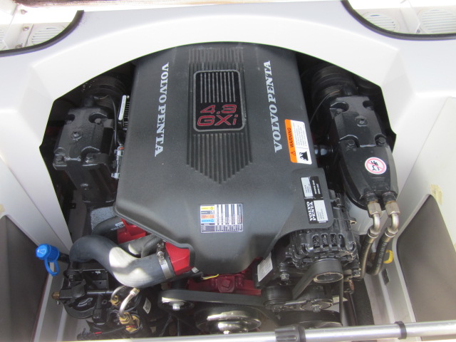 Four Winns 200 Horizon Bowrider — foto 13 van 13