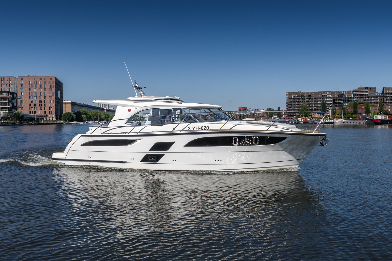 Marex 360 Cabriolet Cruiser