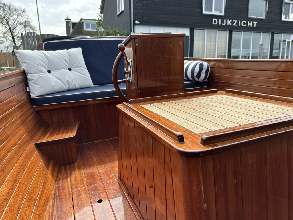 Akerboom Spiegelsloep 5.70 – Tijdloze klassieker met Vetus diesel  Inboard — foto 5 van 30