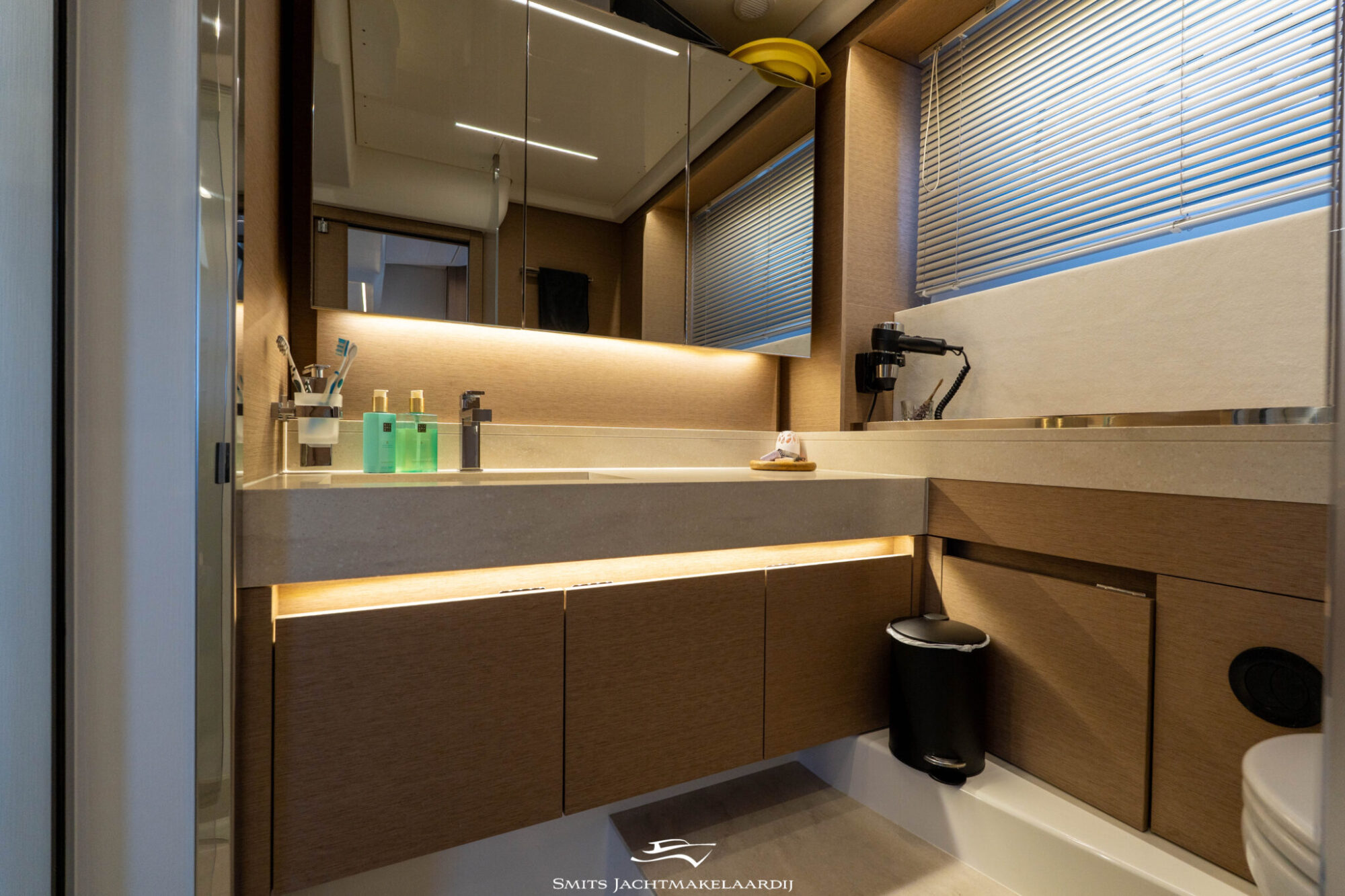 Prestige 590 Flybridge — foto 51 van 154