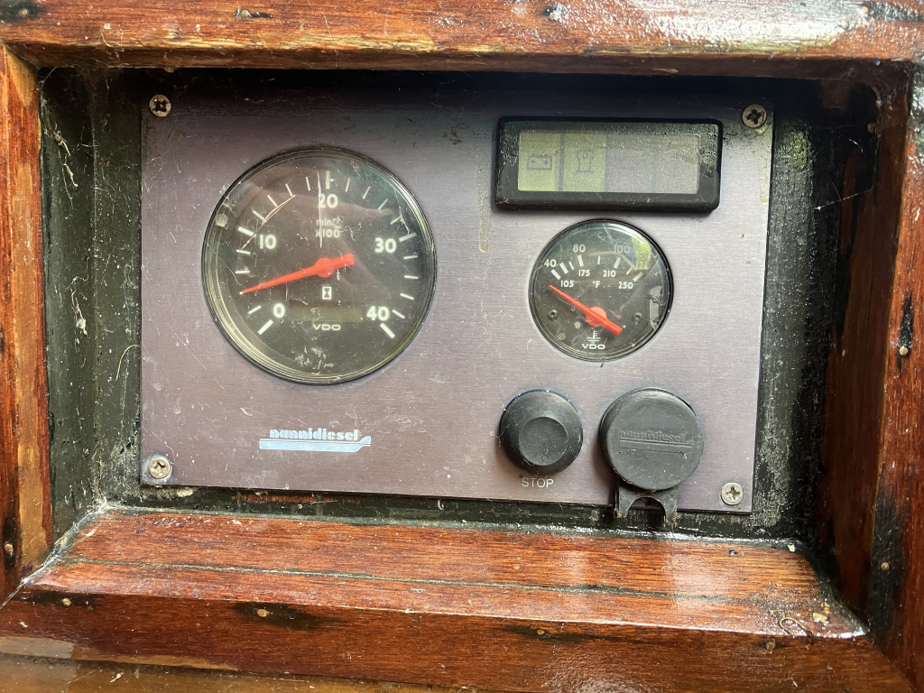 Gipon Grundel 800 — foto 21 van 23
