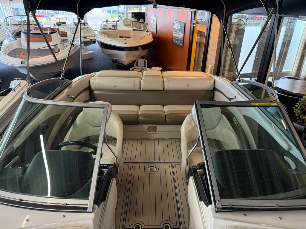 Crownline 215 SS — foto 17 van 24