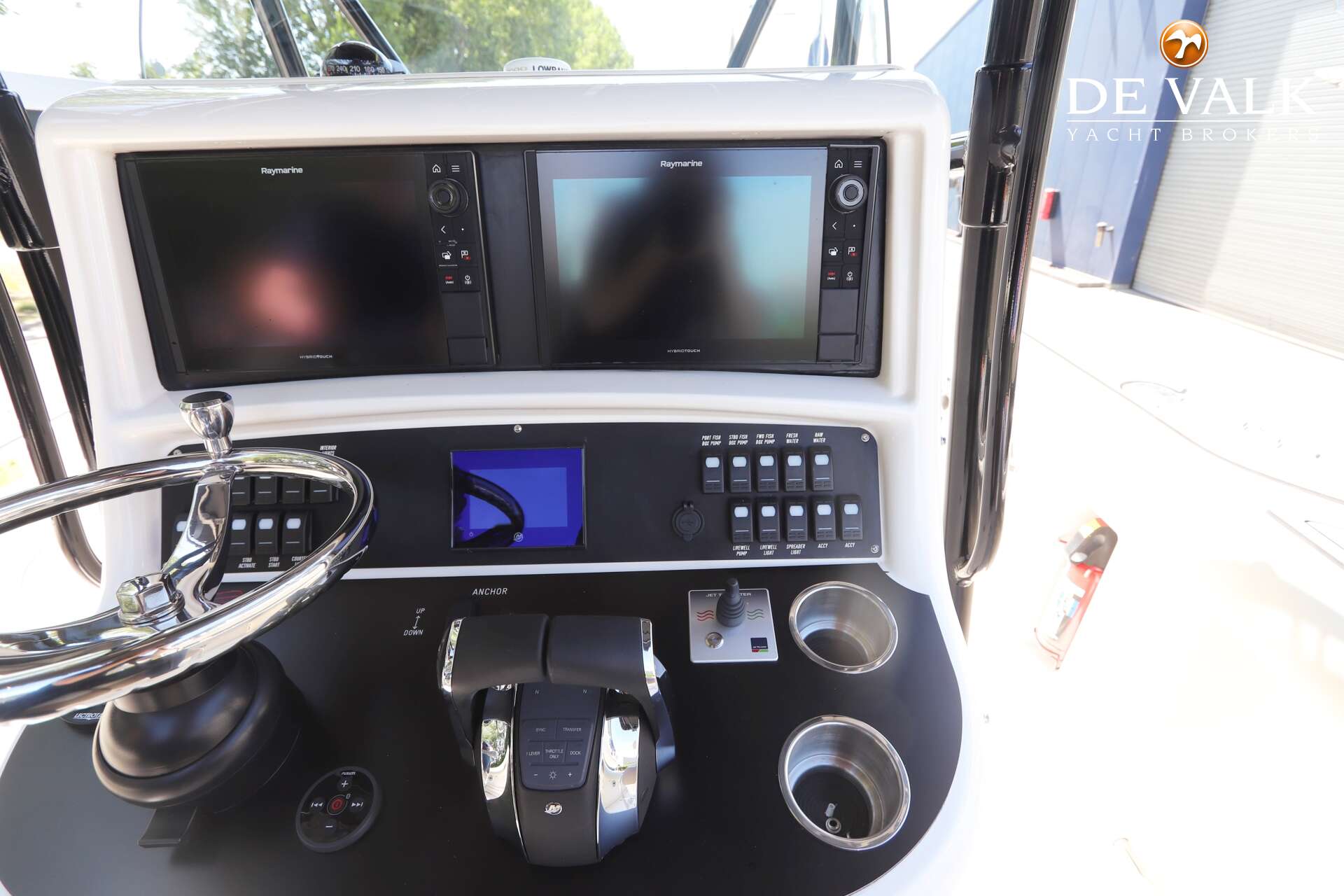 Boston Whaler 270 Outrage — foto 18 van 42